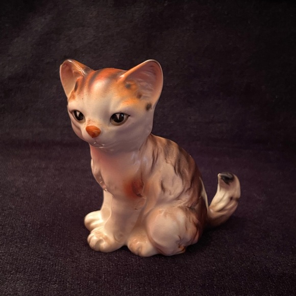 Vintage Cat Figurine Porcelain Kitten Orange Tabby Striped Made in Japan #1158 - Picture 2 of 8